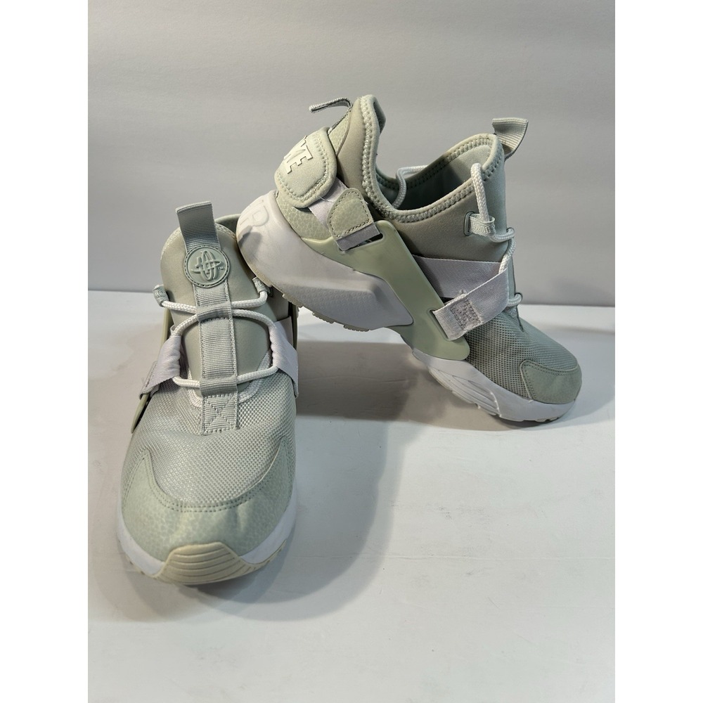 Nike Air Huarache City Low Green Mint Womens Size 9 AH6804-005 Rare Grey Running - Picture 5 of 9